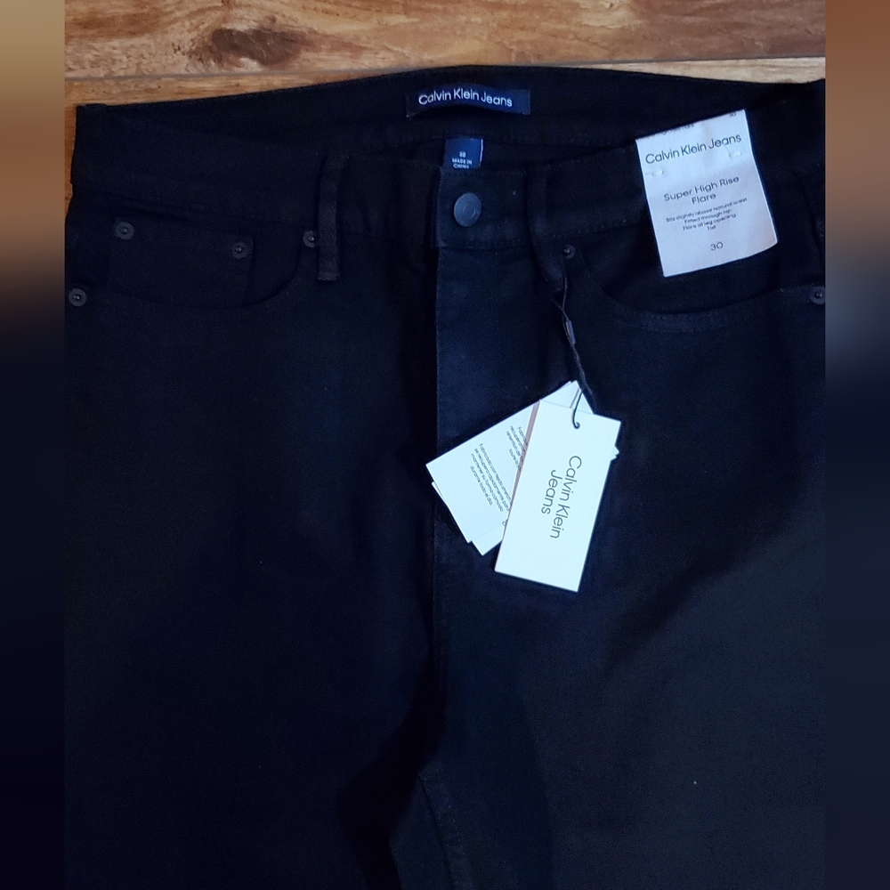 Calvin Klein Jeans - Picture 3 of 3